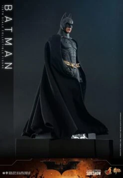 Batman - Batman Begins Hot Toys Collectibles 1/6 Scale Action Figure 16 Batman - Batman Begins Hot Toys Collectibles 1/6 Scale Action Figure -Hasbro Store batman gallery 606220a86a076