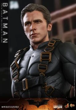 Batman - Batman Begins Hot Toys Collectibles 1/6 Scale Action Figure 19 Batman - Batman Begins Hot Toys Collectibles 1/6 Scale Action Figure -Hasbro Store batman gallery 606220c0cf356