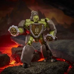 Hasbro Transformers War For Cybertron: Voyager Action Figure - Rhinox (Damaged Box) -Hasbro Store f0695 dio tra gen wfc k voyager rhinox 1 online 2000sq