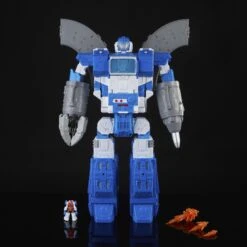 Hasbro Transformers Generations Selects Titan Class Action Figure - Guardian Robot & Lunar-Tread -Hasbro Store f6940 prod tra gen selects titan2 0006 online 2000sq