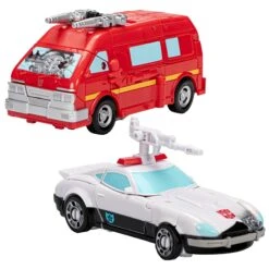 Hasbro Transformers Studio Series 86 Buzzworthy Bumblebee Voyager Action Figure Twinpack - Ironhide & Prowl -Hasbro Store f71295l00 detail 23 2000px 300dpi