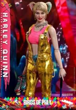 Harley Quinn - DC Birds Of Prey Hot Toys Collectibles 1/6 Scale Action Figure -Hasbro Store harley quinn dc comics gallery 5e3c58e1d519b