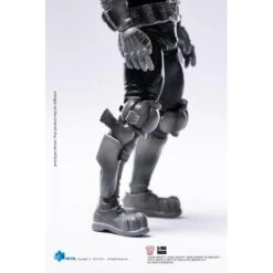 HIYA Toys Judge Dredd 1:18 Scale Action Figures - Judge Dredd (Black And White) -Hasbro Store hemj0200 2 800x800 1
