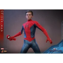 *PRE-ORDER Spider-Man - Spider-Man: No Way Home Marvel Hot Toys Collectibles 1/6 Scale Action Figure -Hasbro Store ht912036 5 800x800 1
