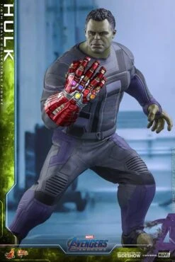 Hulk - Marvel Avengers: Endgame Hot Toys Collectibles 1/6 Scale Action Figure -Hasbro Store hulk sixth scale figure marvel gallery 5da4aedd72c25