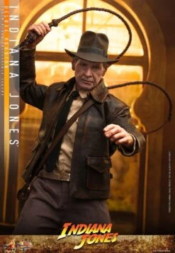 *PRE-ORDER Indiana Jones Deluxe (Dial Of Destiny) - Indiana Jones Hot Toys Collectibles 1/6 Scale Action Figure -Hasbro Store indiana jones deluxe version indiana jones gallery 649f428b53c52