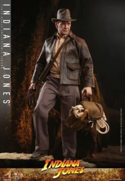 *PRE-ORDER Indiana Jones (Dial Of Destiny) - Indiana Jones Hot Toys Collectibles 1/6 Scale Action Figure -Hasbro Store indiana jones indiana jones gallery 649f422d4562c
