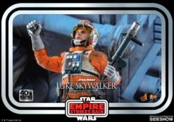 Luke Skywalker (Snowspeeder Pilot) - Star Wars Hot Toys Collectibles 1/6 Scale Action Figure -Hasbro Store luke skywalker snowspeeder pilot star wars gallery 5f36d93e24495