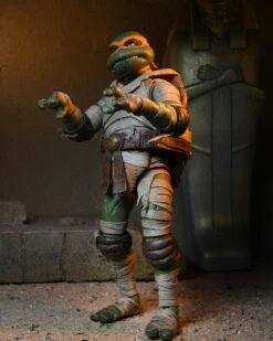 NECA *PRE-ORDER Universal Monsters X Teenage Mutant Ninja Turtles - Michelangelo (The Mummy) 9 NECA *PRE-ORDER Universal Monsters X Teenage Mutant Ninja Turtles - Michelangelo (The Mummy) -Hasbro Store mummy1 scaled 2