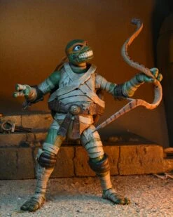 NECA *PRE-ORDER Universal Monsters X Teenage Mutant Ninja Turtles - Michelangelo (The Mummy) 13 NECA *PRE-ORDER Universal Monsters X Teenage Mutant Ninja Turtles - Michelangelo (The Mummy) -Hasbro Store mummy11 scaled 1